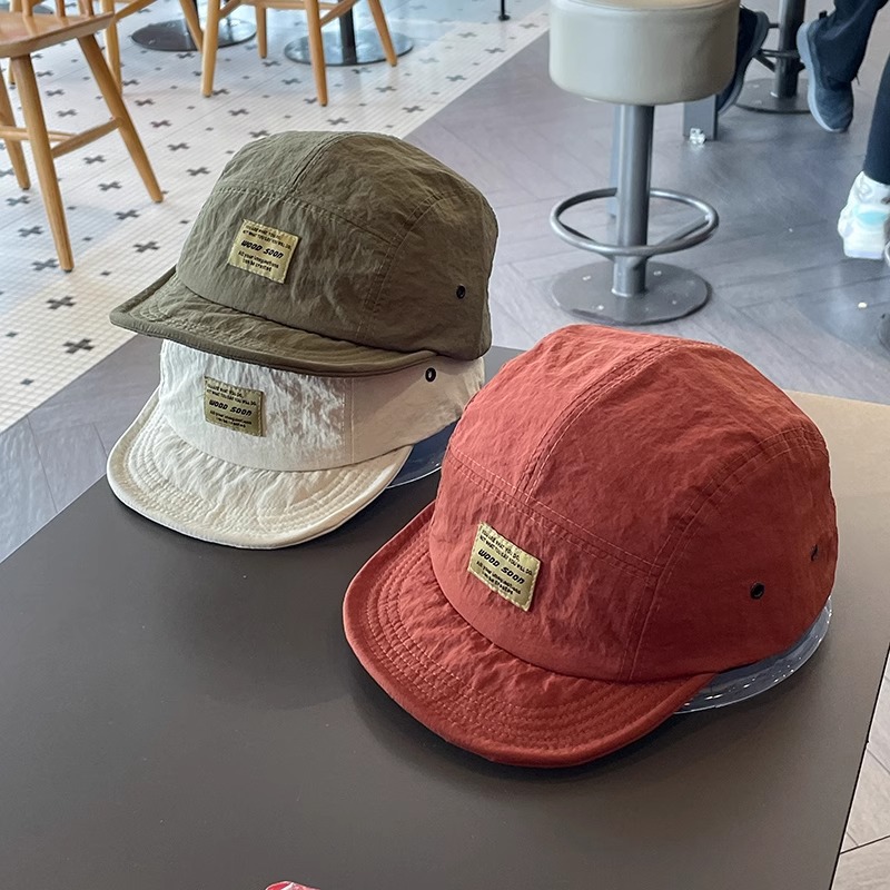 หมวกเบสบอลปีกสั้นระบายอากาศแห้ - Streetwear Brand Hats บทวิจารณ์และราคา